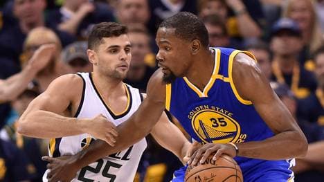 Golden State Warriors v Utah Jazz - Game Three