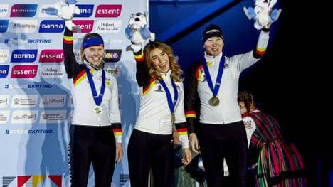 Katja Franzen, Anna Ostlender, Isabel Kraus mit Bronze