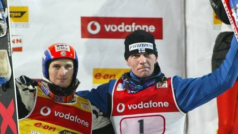 Janne Ahonen (r.) und Jakub Janda siegten im Doppelpack