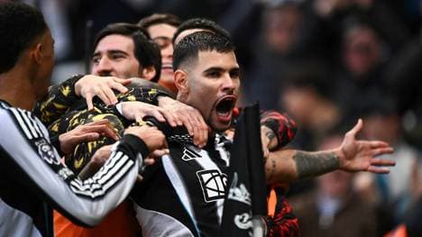 Bruno Guimaraes bejubelt seinen Treffer