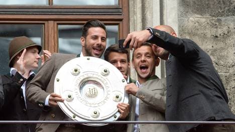 FBL-GER-BUNDESLIGA-BAYERN MUNICH-TITLE