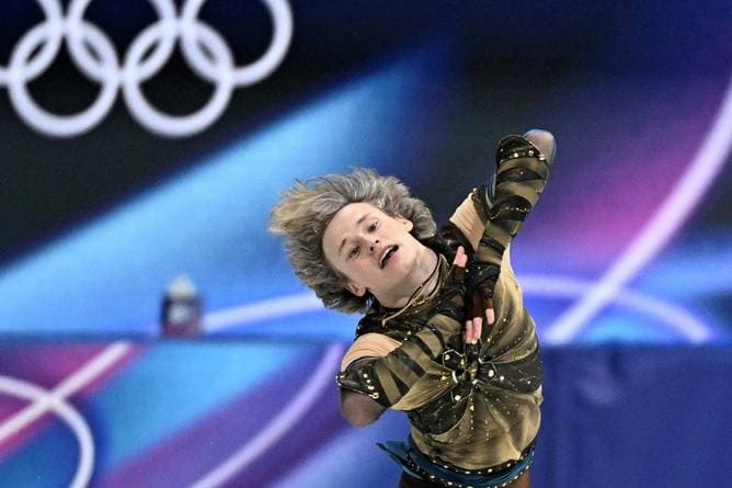 Eiskunstlauf: Malinin glänzt im Kurzprogramm