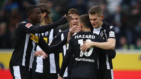 Borussia Moenchengladbach v FC Augsburg - Bundesliga