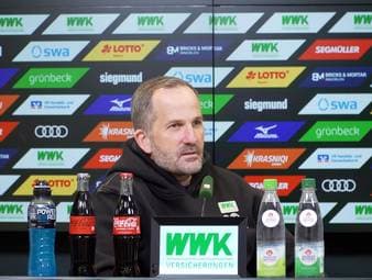 Manuel Baum zieht sein persönliches Fazit zum vergangenen Monat des FC Augsburg und gibt einen kurzen Ausblick auf die bevorstehenden Bundesliga-Duelle.