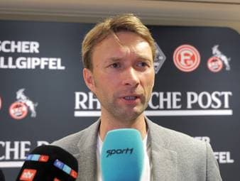 Simon Rolfes spricht über einen möglichen Transfer von Moussa Diaby - und bestätigt zudem, dass ein Mittelfeldspieler die Leverkusener noch verlassen könnte. 