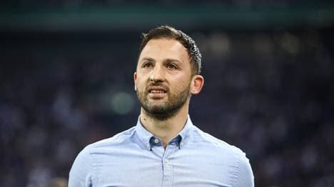 FC Schalke 04 v Eintracht Frankfurt - DFB Cup Semi Final