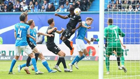 Magdeburgs Daniel Heber trifft zum 2:0