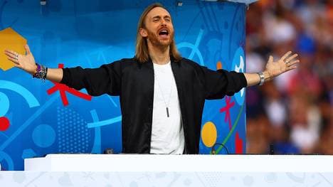 David Guetta trat gemeinsam mit Zara Larsson auf