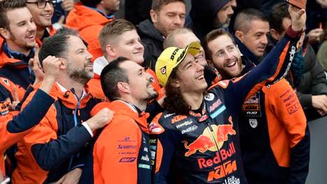 Can Öncü feiert mit seinem Team den sensationellen Sieg