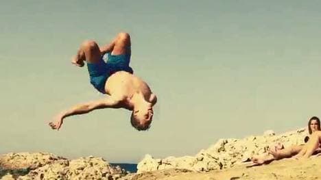 Julian Brandt beim Salto