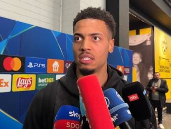 Felix Nmecha und Sebastian Kehl sprechen über den Abschied von Aron Anselmino, der auf Geheiß des FC Chelsea dem BVB schon in der Winterpause den Rücken kehren musste. 