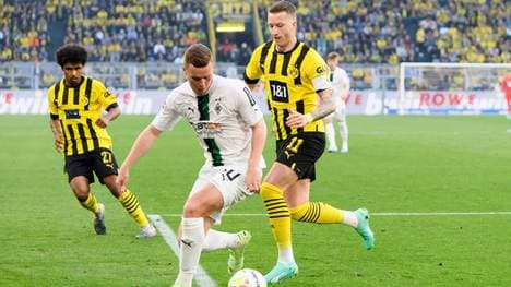 Nico Elvedi (Mi.) verlässt offenbar Borussia Mönchengladbach