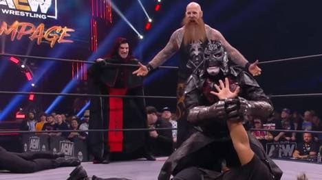 Erick Redbeard (M.) verstärkte bei AEW Rampage das Death Triangle