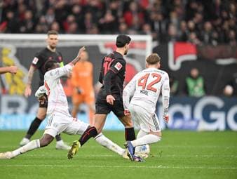 Nicolas Jackson kassiert schon die dritte Rote Karte innerhalb von zehn Monaten. Der Kane-Backup steht sich in der entscheidenden Saisonphase selbst im Weg und besiegelt damit womöglich sein Aus beim FC Bayern.