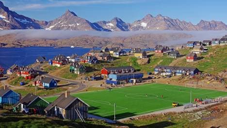 Ein Fußballplatz in Grönland