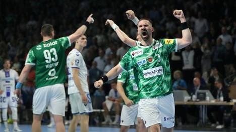 Die Füchse feiern ihren Sieg