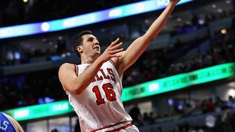 Philadelphia 76ers v Chicago Bulls