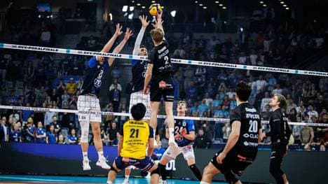 Neuauflage des Endspiels im Achtelfinale