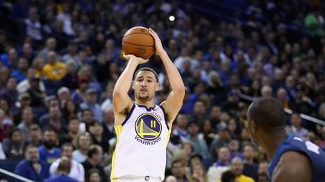 Minnesota Timberwolves v Golden State Warriors