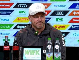 Der 1. FC Köln muss gegen den FC Augsburg die nächste Pleite hinnehmen. Trainer Kwasniok beschreibt die Situation als herausfordernd. 