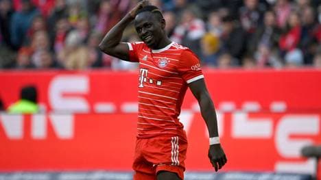 Sadio Mané stand auch gegen Augsburg einmal da, wo er nicht stehen darf