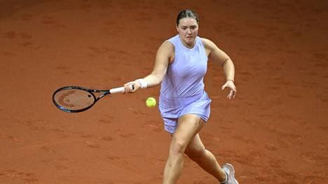 Jule Niemeier bei einer Vorhand