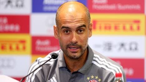 Pep Guardiola bei der Pressekonferenz