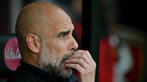 Manchesters Trainer Pep Guardiola 