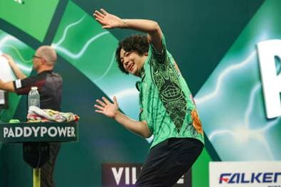 Japaner liefert denkwürdige WM-Show