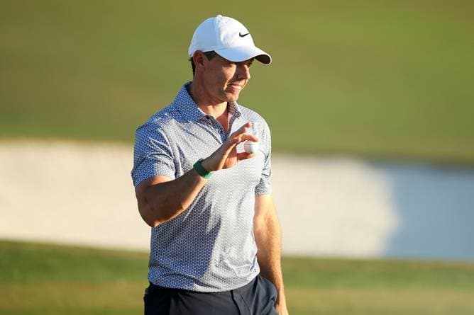 "Hatte es heute nicht drauf: Golf-Ass nach Patzer bedient