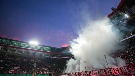 Die Bundespolizei führt eine Razzia bei mutmaßlichen Kaiserslautern-Ultras durch