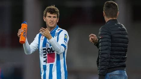 Andreas Schicker (l.) verlor einst seine Hand