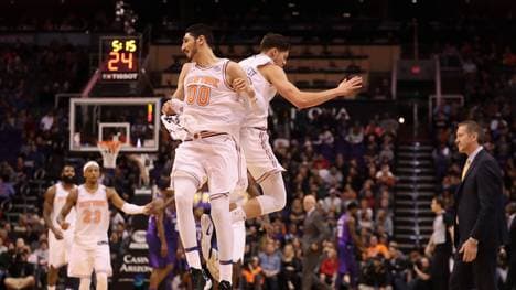 New York Knicks v Phoenix Suns