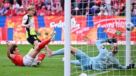 Daniel Svensson trifft zum 1:0