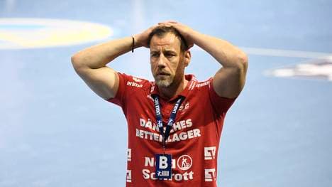 Flensburg-Trainer Machulla muss den Punktverlust seiner Mannschaft hinnehmen