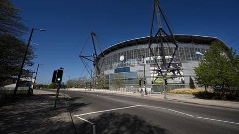 Wann in England der Ball wieder rollt, kann niemand so genau sagen