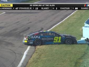 Nach knapp zwei Stunden Verzögerung gewinnt Kyle Larson das Rundkurs-Rennen in Watkins Glen - Kimi Räikkönen und Mike Rockenfeller stark, aber ohne Glück