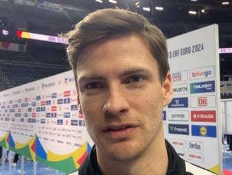 Die DHB-Auswahl scheidet nach großem Kampf gegen Dänemark zwar aus, noch gibt es aber ein großes Ziel. Platz 3, eine Medaille und auch die Olympia-Qualifikation soll gegen Schweden klar gemacht werden.