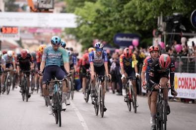 Erneuter Massensturz beim Giro