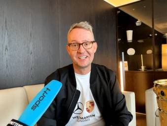 Der VfB Stuttgart gewinnt den DFB-Pokal gegen Arminia Bielefeld. Sportvorstand Alexander Wehrle erzählt im STAHLWERK Doppelpass, wie die Feier nach dem Sieg abgelaufen ist. 