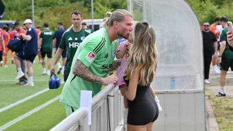Karius beim Comeback mit Ehefrau Diletta Leotta