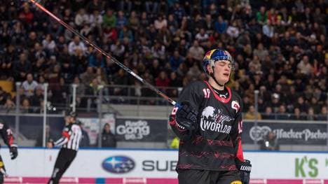 Wird Justin Schütz mit dem EHC Red Bull München zum DEL-Meister erklärt?