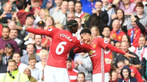 Paul Pogba (l.) erzielte sein erstes Tor für United