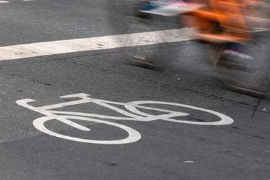 Fahrradfahrer haftet bei Unfall allein