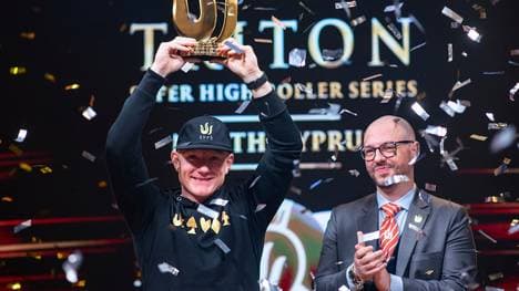 Jason Koon gewinnt Triton Main Event