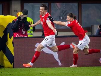 Österreich zittert sich zur WM - Schock für Dänemark