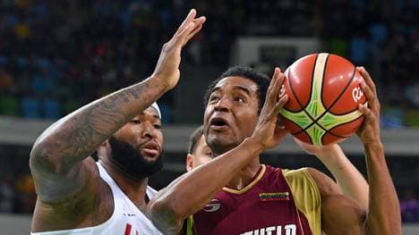 BASKETBALL-OLY-2016-RIO-USA-VEN