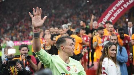 Fernando Muslera verlässt Europa nach 18 Jahren