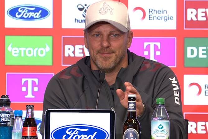 Kwasniok scherzt: "Sonst wäre ich böse mit euch"