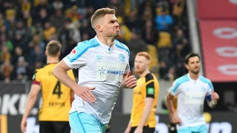 Simon Terodde war mal wieder Schalkes Matchwinner